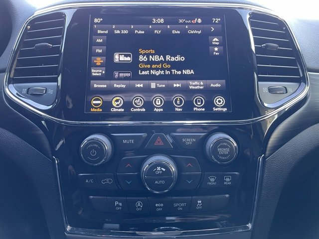 Used 2021 Jeep Grand Cherokee Laredo X image 17