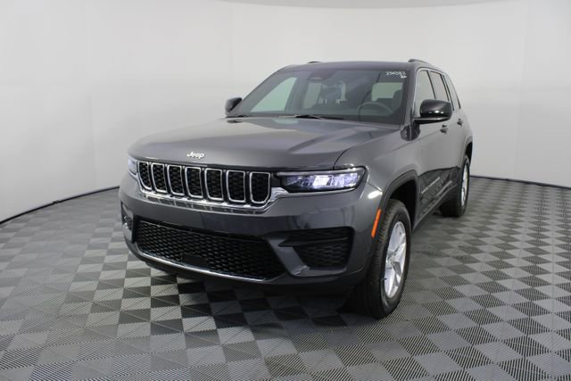 New 2026 Jeep Grand Cherokee Laredo X image 22