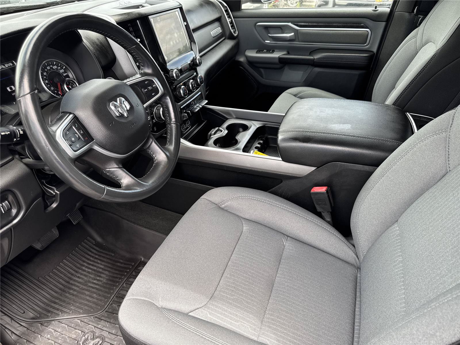 Used 2022 RAM 1500 Big Horn AWD/4WD image 10