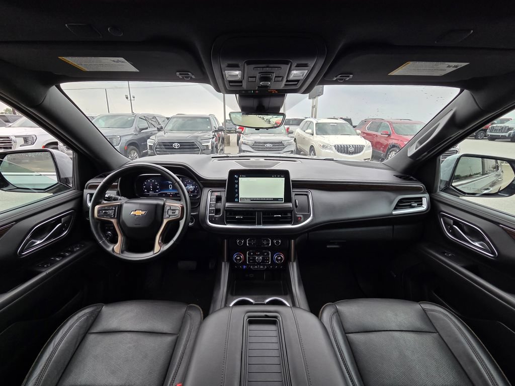 Used 2024 Chevrolet Tahoe High Country AWD/4WD image 28