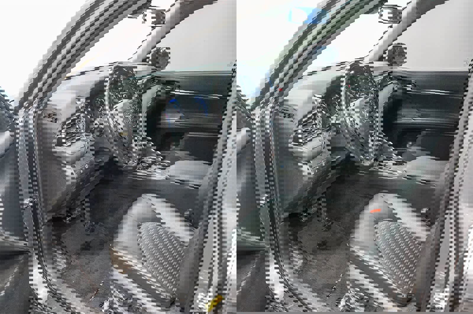 Used 2021 Toyota Camry SE image 17