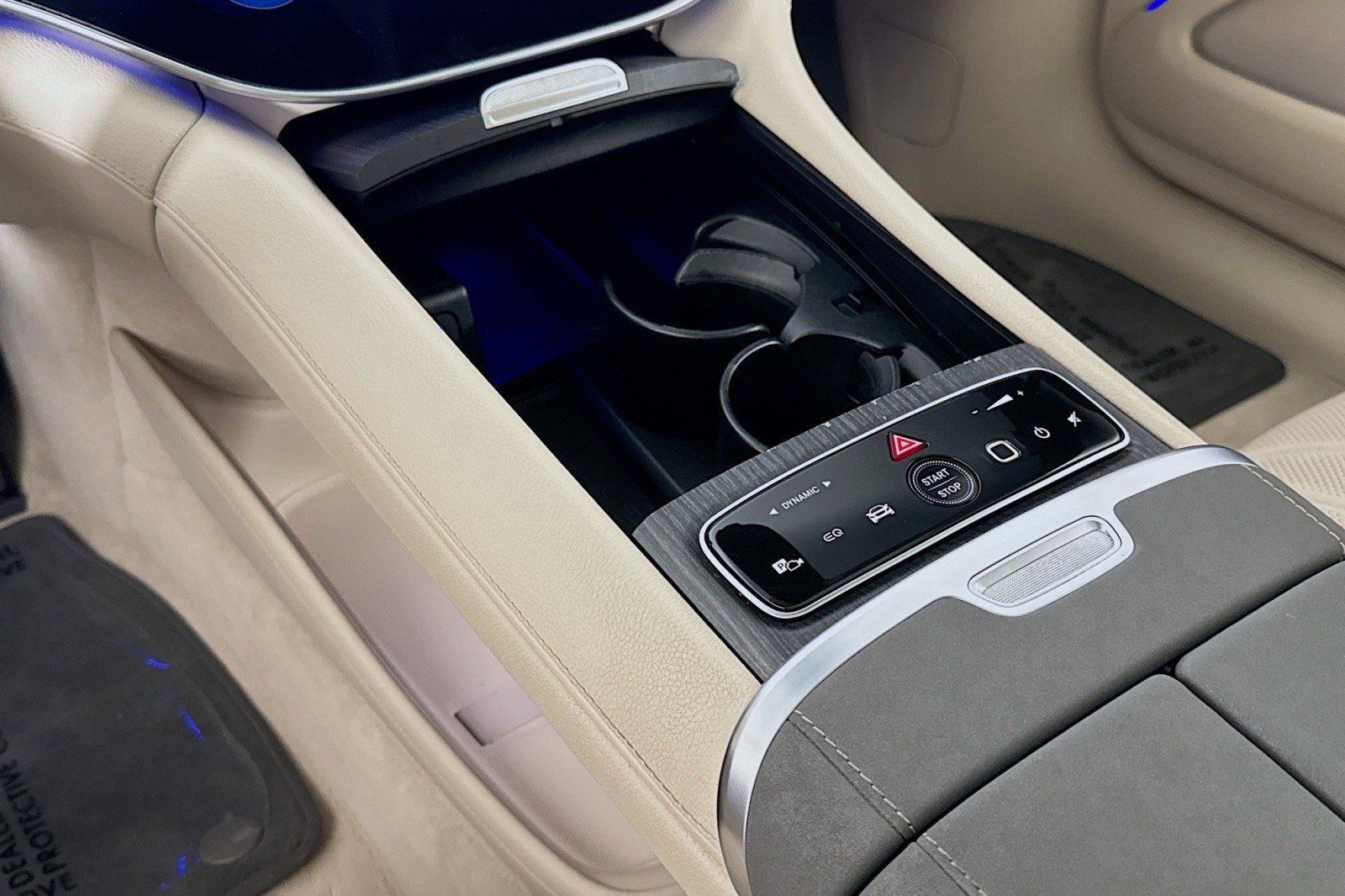 Used 2023 Mercedes-Benz EQS 580 4MATIC Sedan image 6