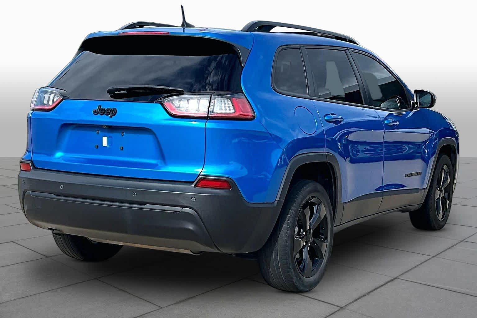Used 2021 Jeep Cherokee Latitude Plus FWD image 11