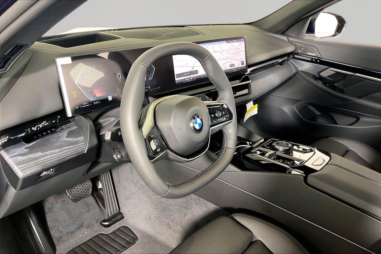 Certified 2026 BMW 530i xDrive w/ Premium Package AWD/4WD image 8