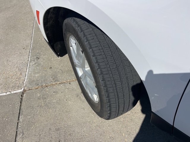 Used 2022 Chevrolet Equinox LT image 32