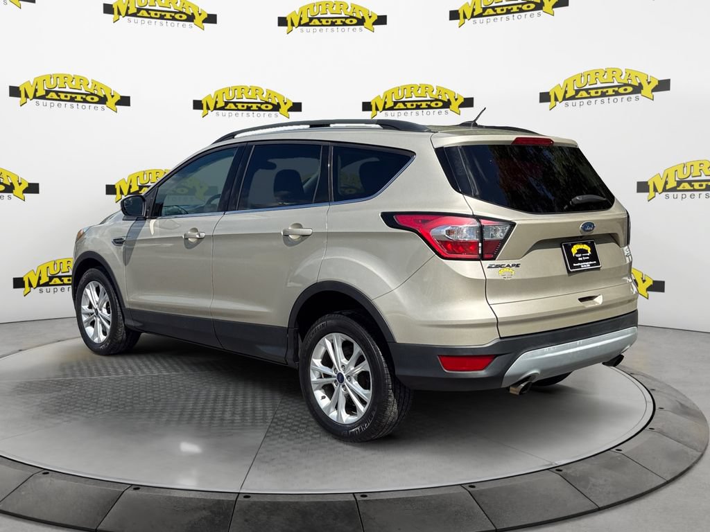 Used 2018 Ford Escape SE AWD/4WD image 3