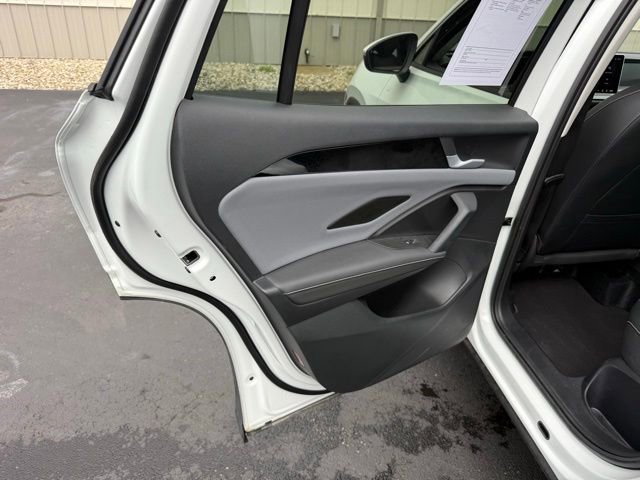 Certified 2025 Volkswagen Tiguan SE w/ Panoramic Sunroof Package AWD/4WD image 19