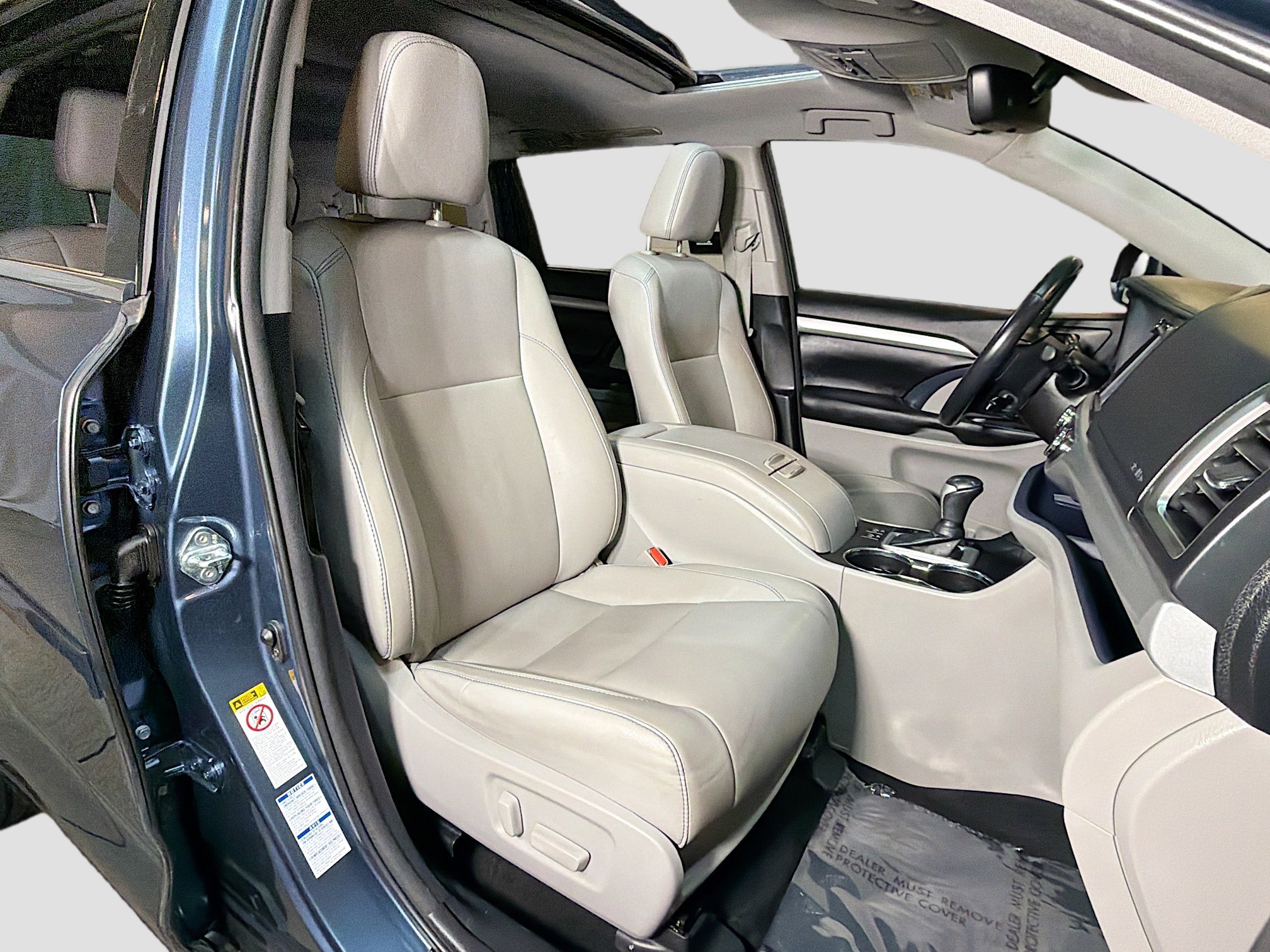 Used 2018 Toyota Highlander XLE image 35