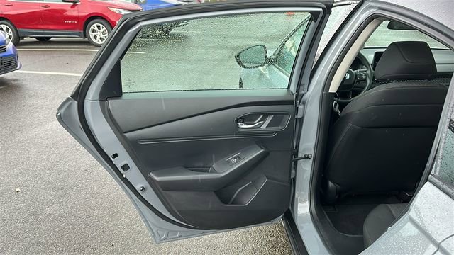 Used 2025 Honda Accord SE image 22