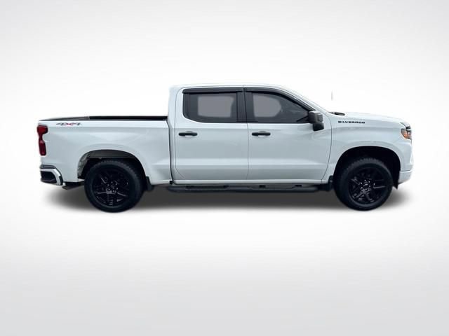 Used 2024 Chevrolet Silverado 1500 Custom w/ Turbomax Blackout Package AWD/4WD image 8
