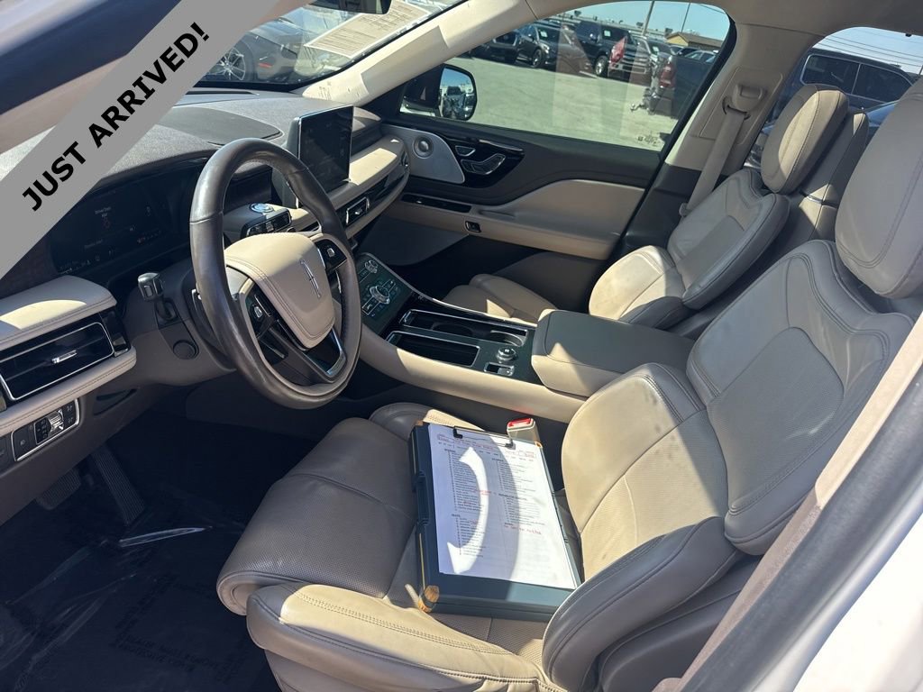 Used 2020 Lincoln Aviator Reserve w/ Equipment Group 202A image 12