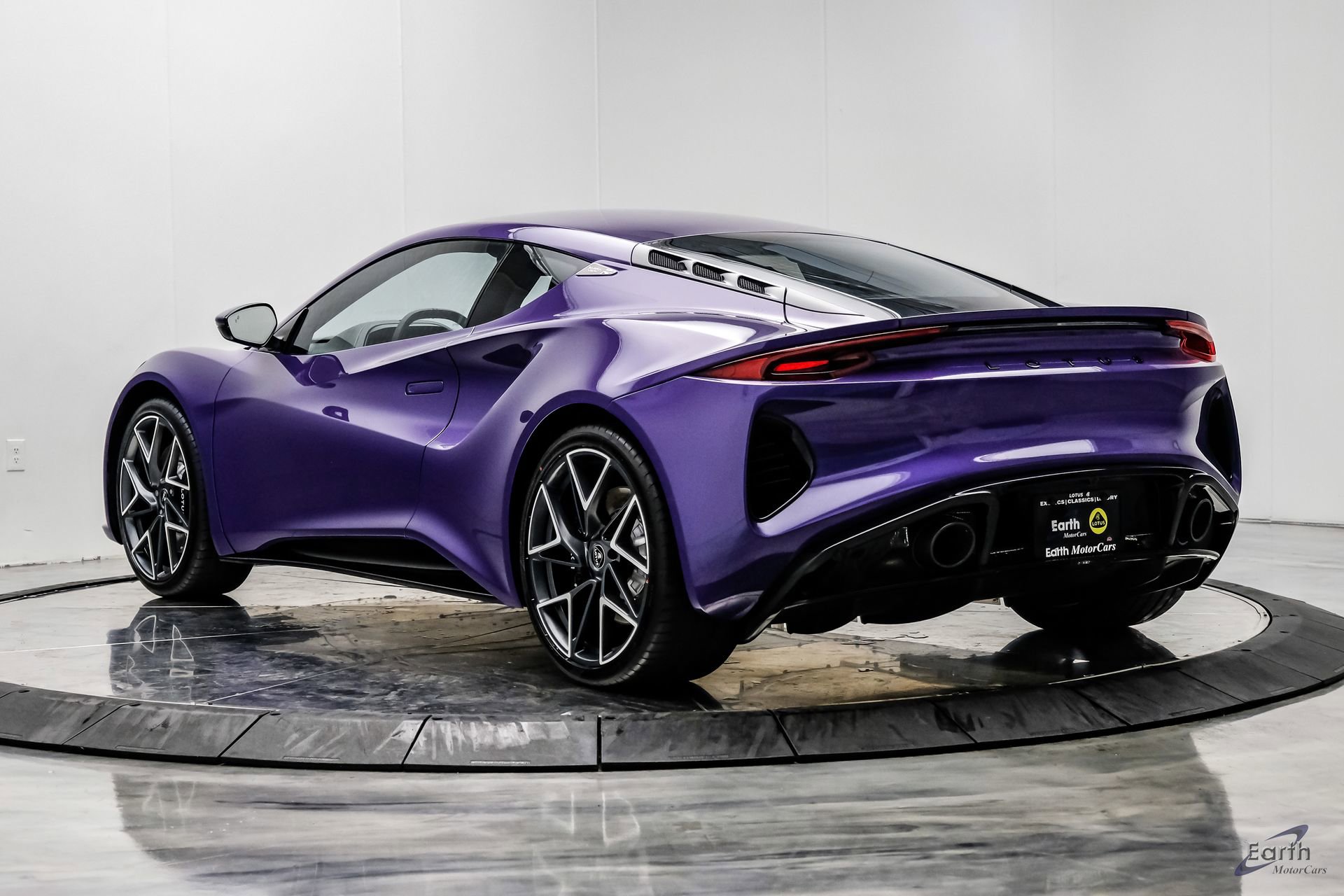 New 2026 Lotus Emira V6 SE RWD image 12