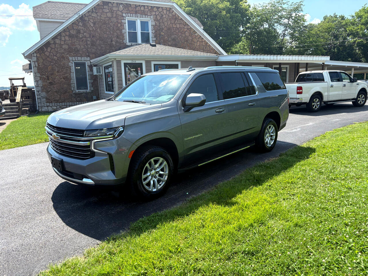 Used 2022 Chevrolet Suburban LT