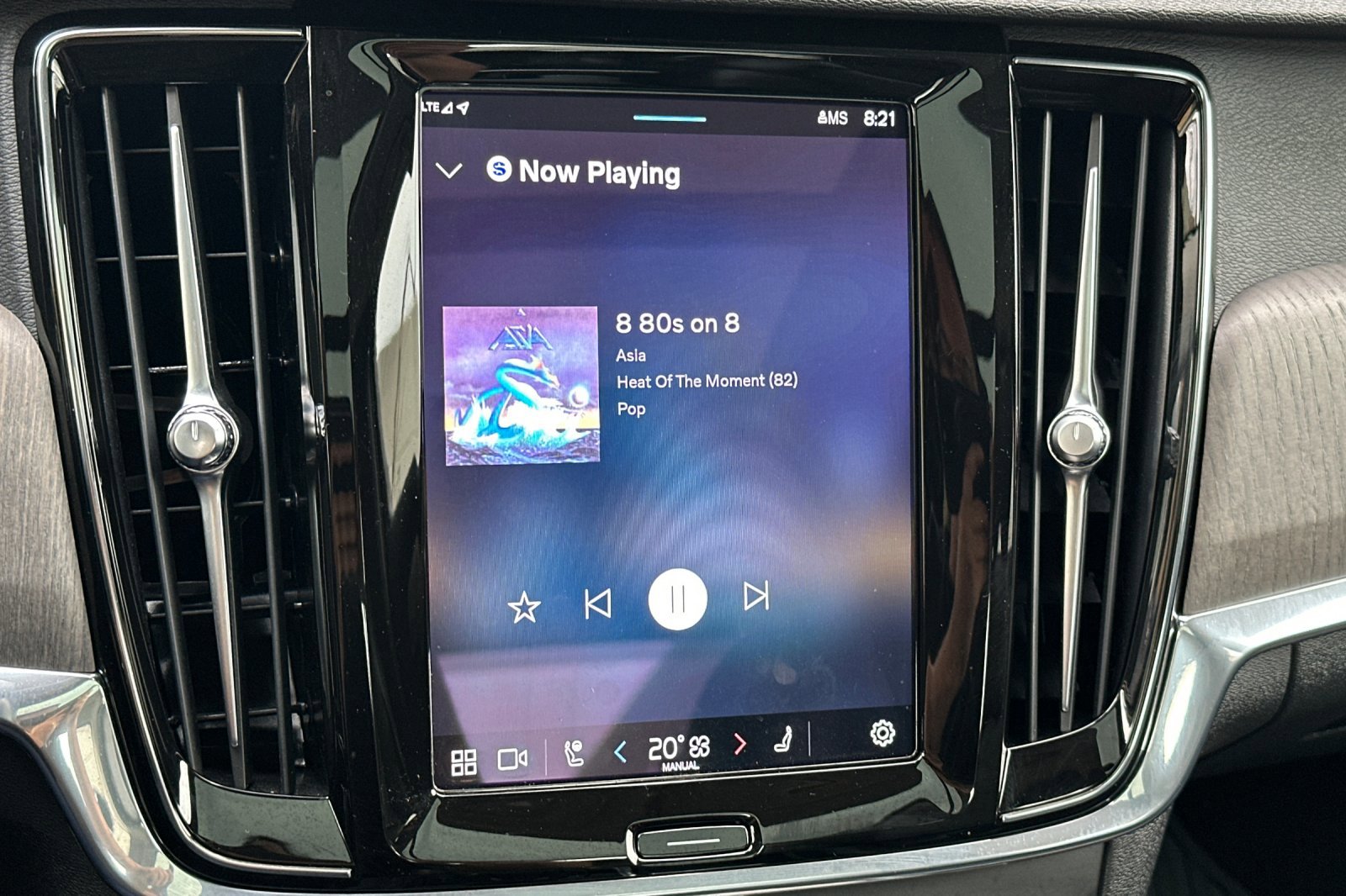 Certified 2023 Volvo S90 B6 Plus w/ Protection Package Premier image 22