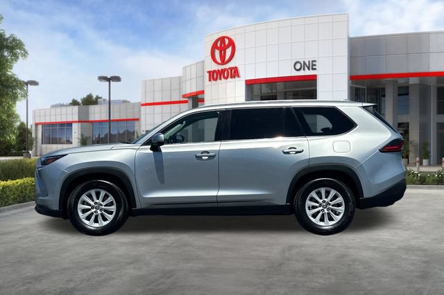 Certified 2025 Toyota Grand Highlander FWD image 9