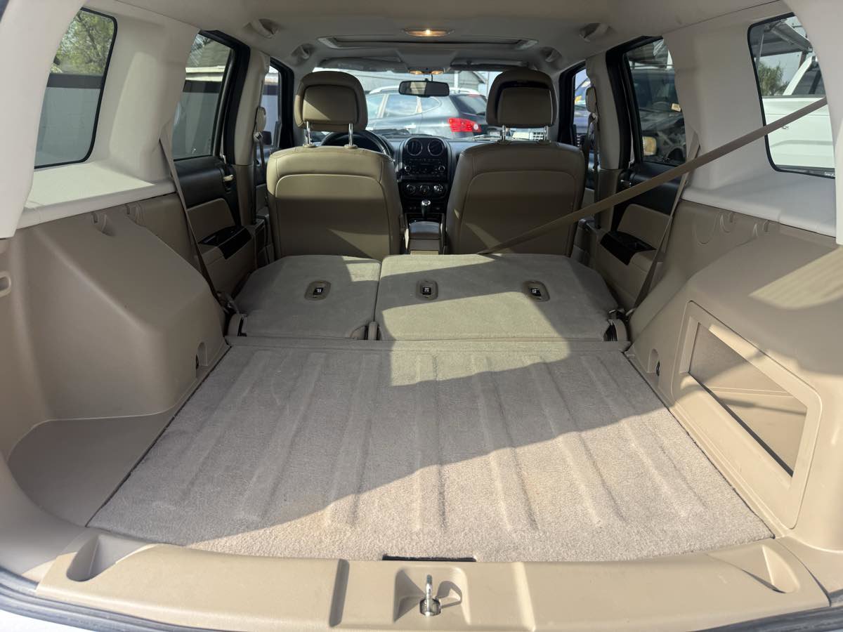 Used 2016 Jeep Patriot High Altitude image 26