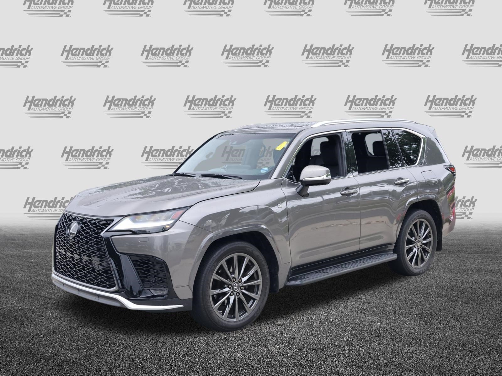 Used 2023 Lexus LX 600 F Sport w/ Accessory Package (Z1) AWD/4WD image 5