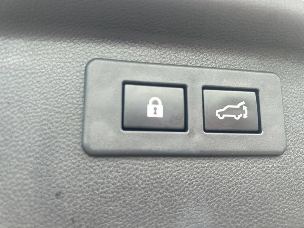 Used 2022 Subaru Forester Touring AWD/4WD image 19