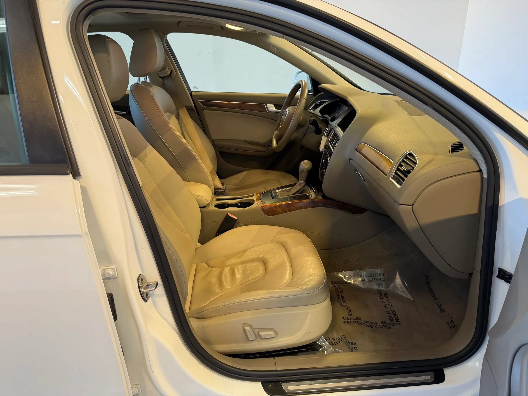 Used 2011 Audi A4 2.0T Premium FWD image 25
