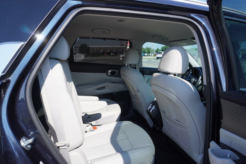 Used 2023 Kia Sorento SX Prestige AWD/4WD image 7