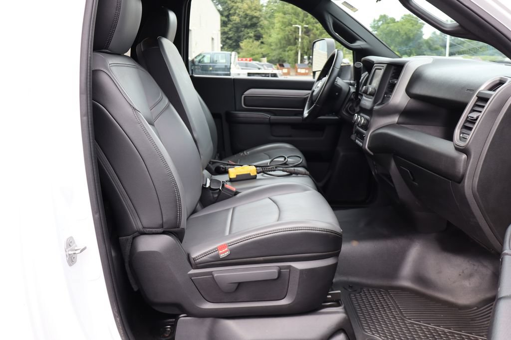 Used 2021 RAM 3500 Tradesman w/ Chrome Appearance Group RWD image 37