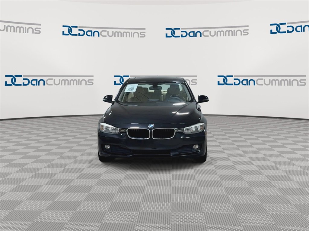 Used 2015 BMW 320i Sedan image 4