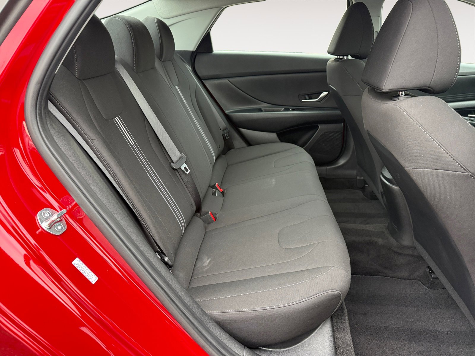 Used 2023 Hyundai Elantra SEL image 18