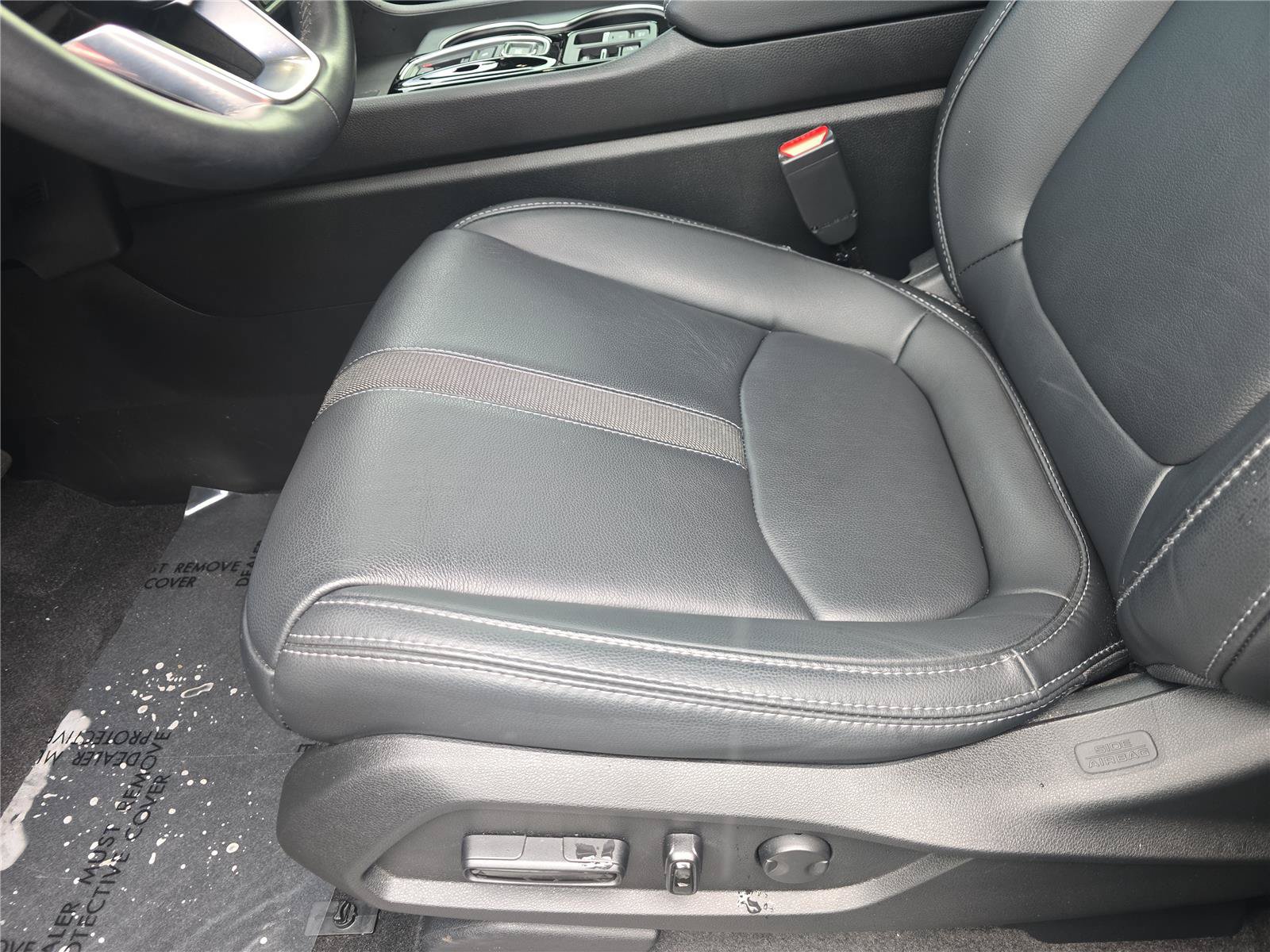 Used 2025 Honda Pilot Touring image 15