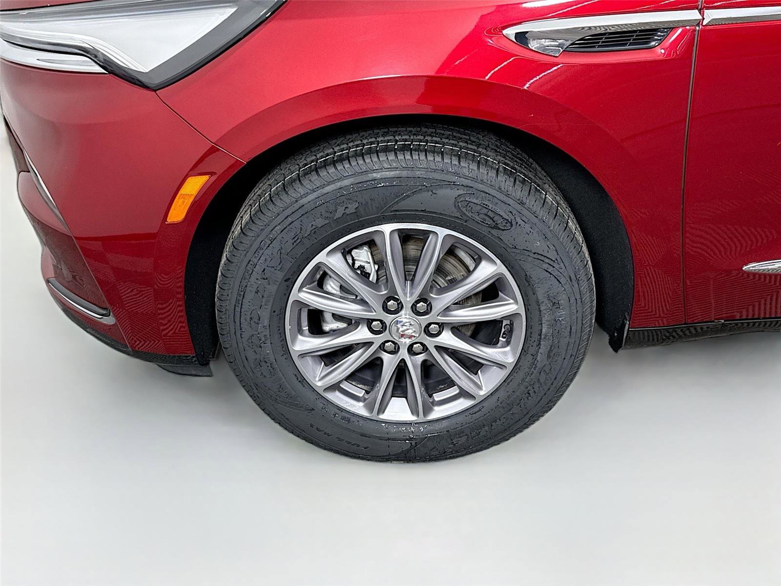 Used 2023 Buick Enclave Essence w/ LPO, Floor Liner Package AWD/4WD image 24