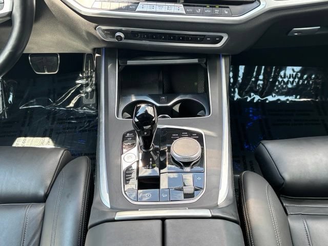 Used 2022 BMW X7 M50i w/ Cold Weather Package AWD/4WD image 25