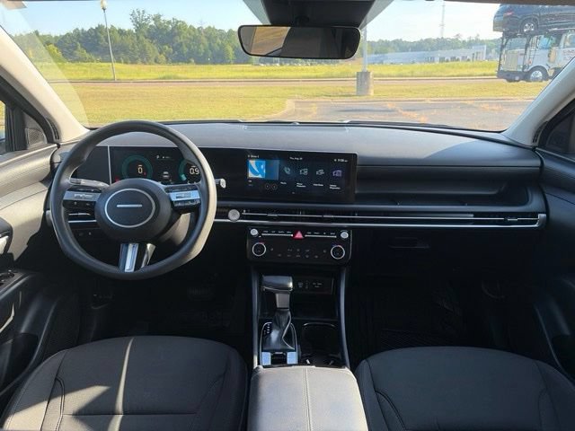 Used 2025 Hyundai Tucson SEL FWD image 7