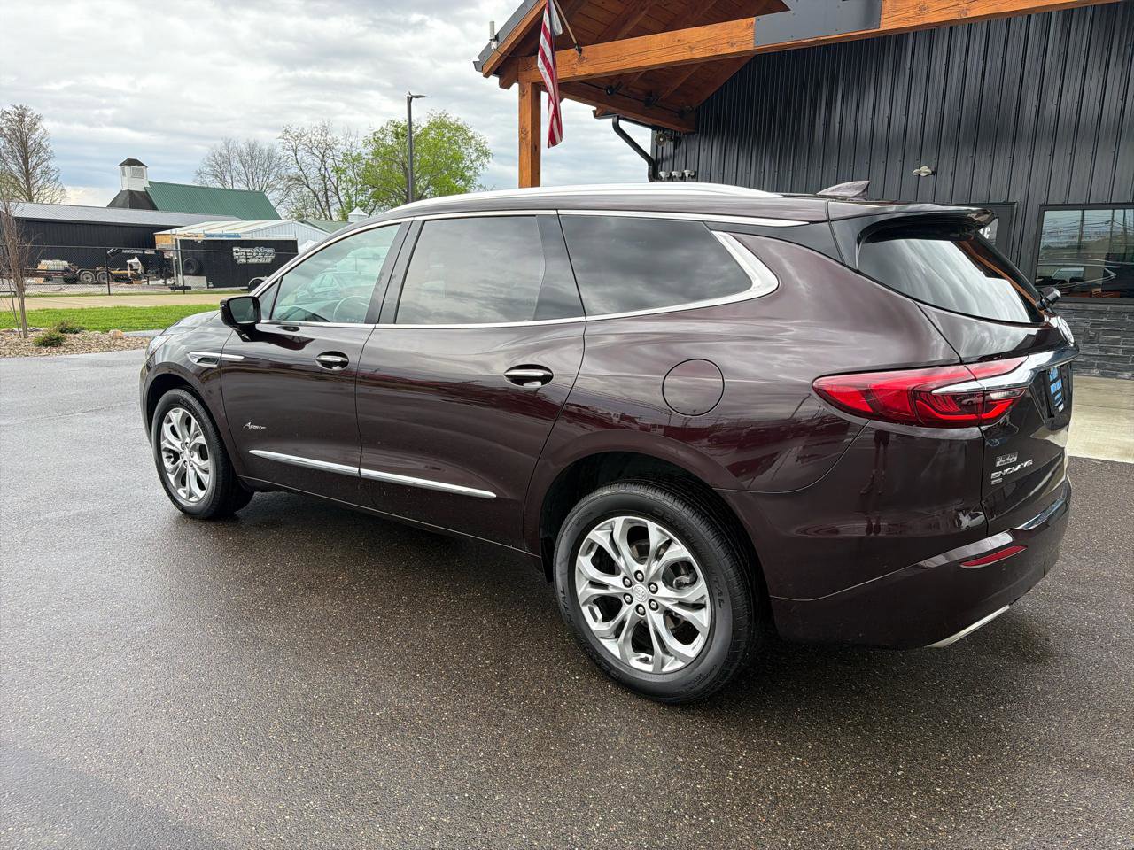 Used 2020 Buick Enclave Avenir w/ Avenir Technology Package AWD/4WD image 6