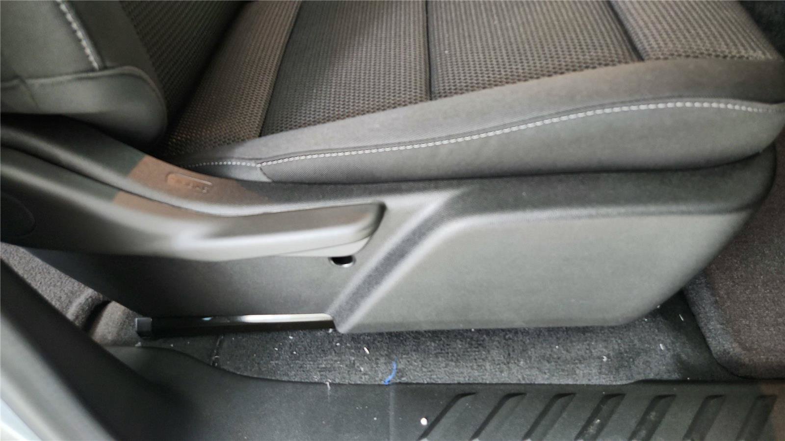 Used 2023 Chevrolet Colorado LT w/ LT Convenience Package II RWD image 39