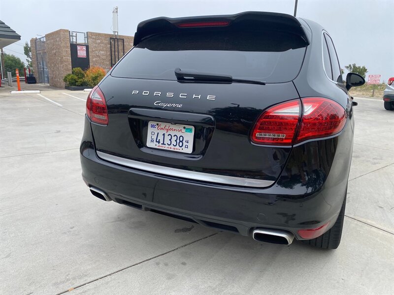 Used 2012 Porsche Cayenne AWD/4WD image 11
