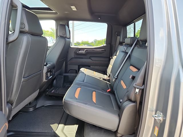 Used 2026 GMC Sierra 1500 AT4 w/ Technology Package AWD/4WD image 10