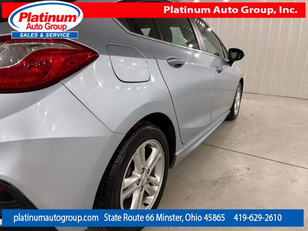 Used 2017 Chevrolet Cruze LT w/ Sun And Sound Package FWD image 44