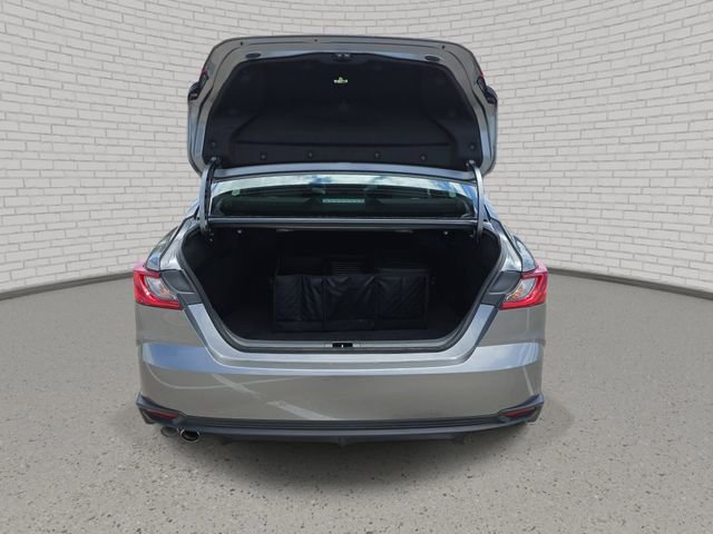 Used 2026 Toyota Camry SE w/ Convenience Package FWD image 13