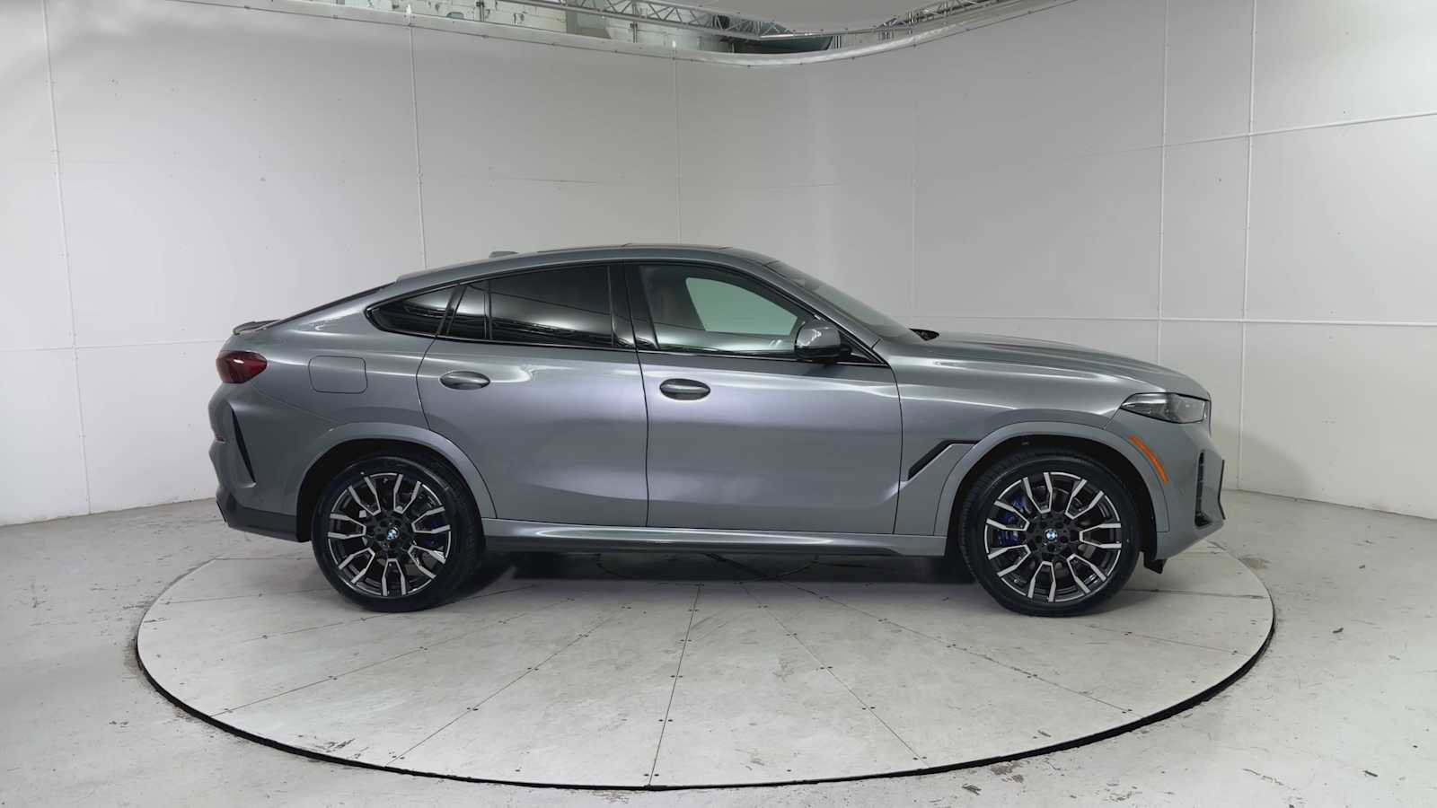 New 2026 BMW X6 xDrive40i AWD/4WD image 9