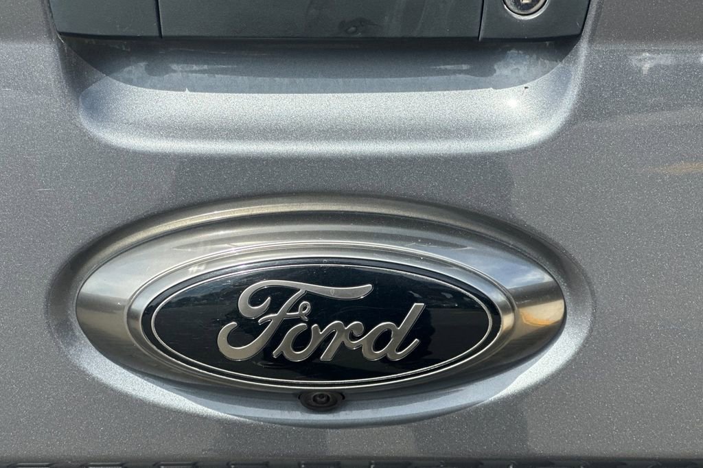 Used 2023 Ford Maverick Lariat w/ Lariat Luxury Package image 30