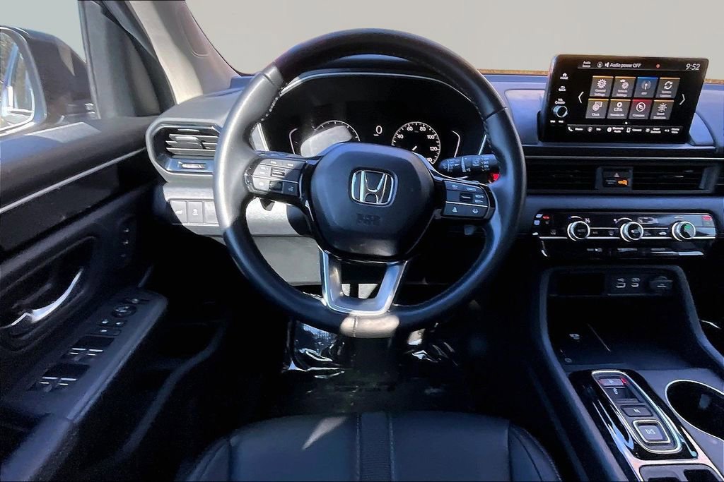 Certified 2025 Honda Pilot EX-L image 8