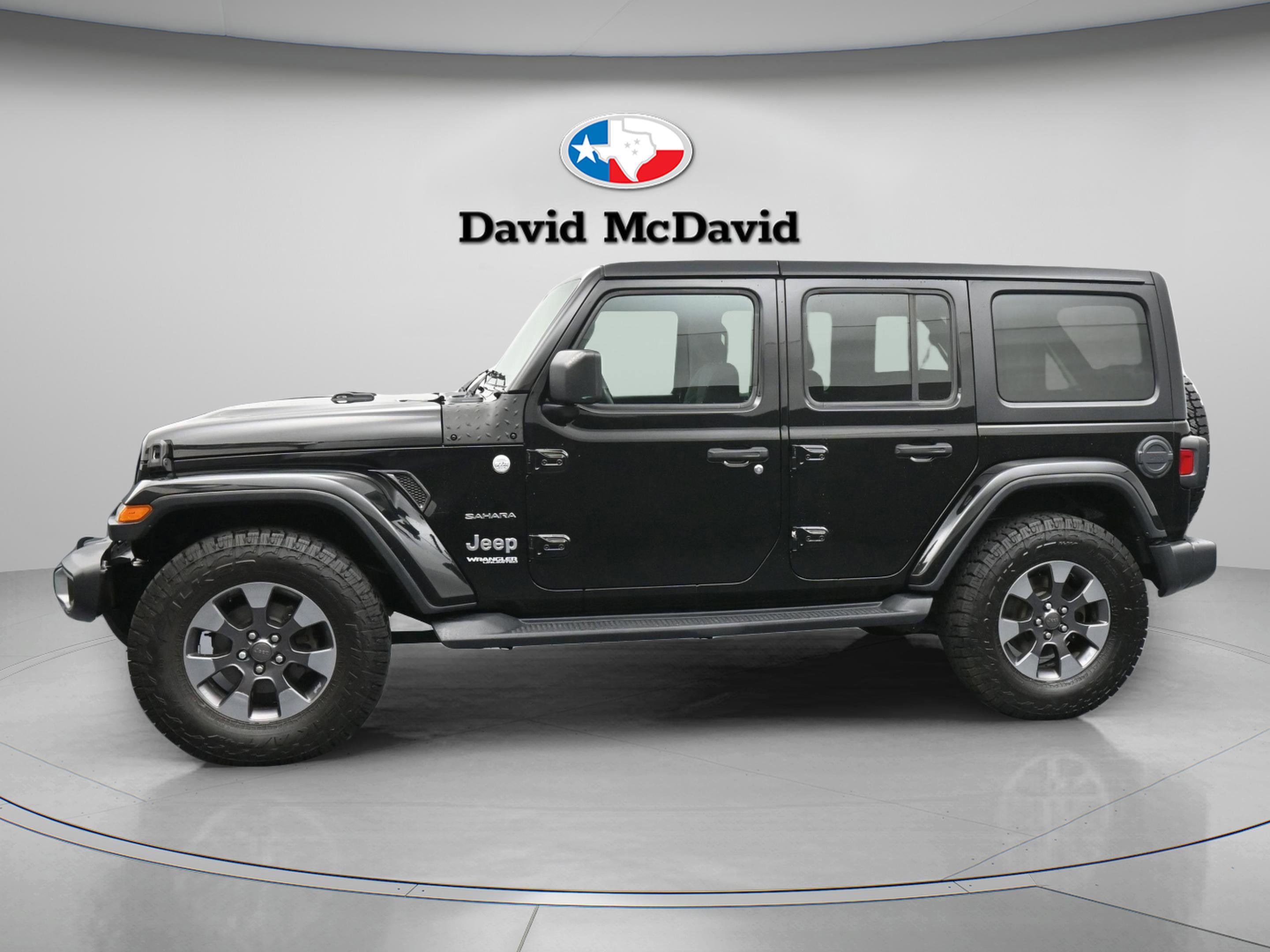 Used 2018 Jeep Wrangler Unlimited Sahara AWD/4WD image 5