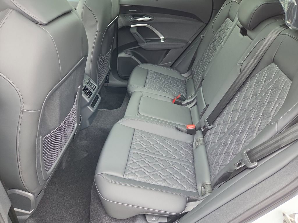 New 2026 Audi SQ5 Premium Plus AWD/4WD image 7