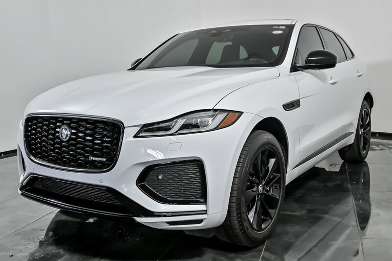Used 2025 Jaguar F-PACE R-Dynamic S AWD/4WD image 5