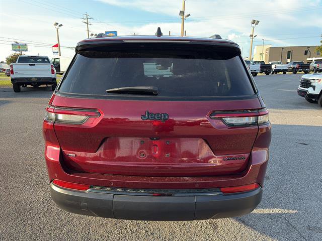 Used 2023 Jeep Grand Cherokee L Limited w/ Black Appearance Package image 6