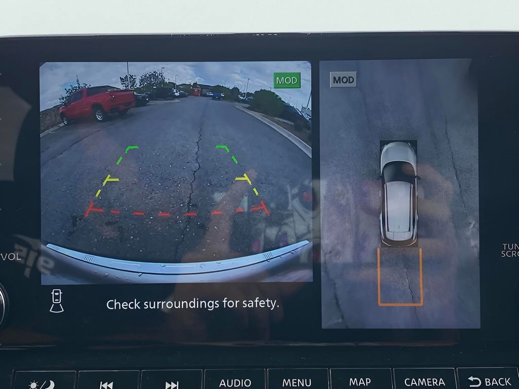 Used 2022 Nissan Rogue Platinum w/ Head-Up Display Package image 12