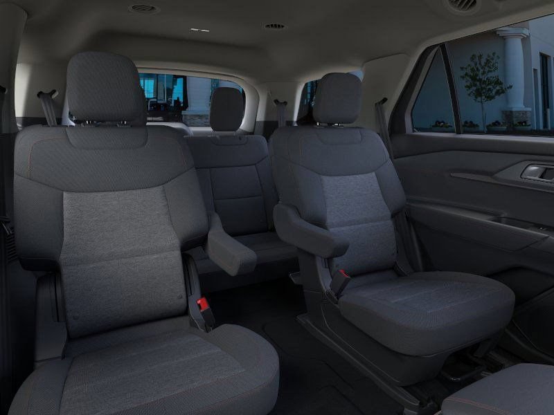 New 2026 Ford Explorer Active RWD image 11