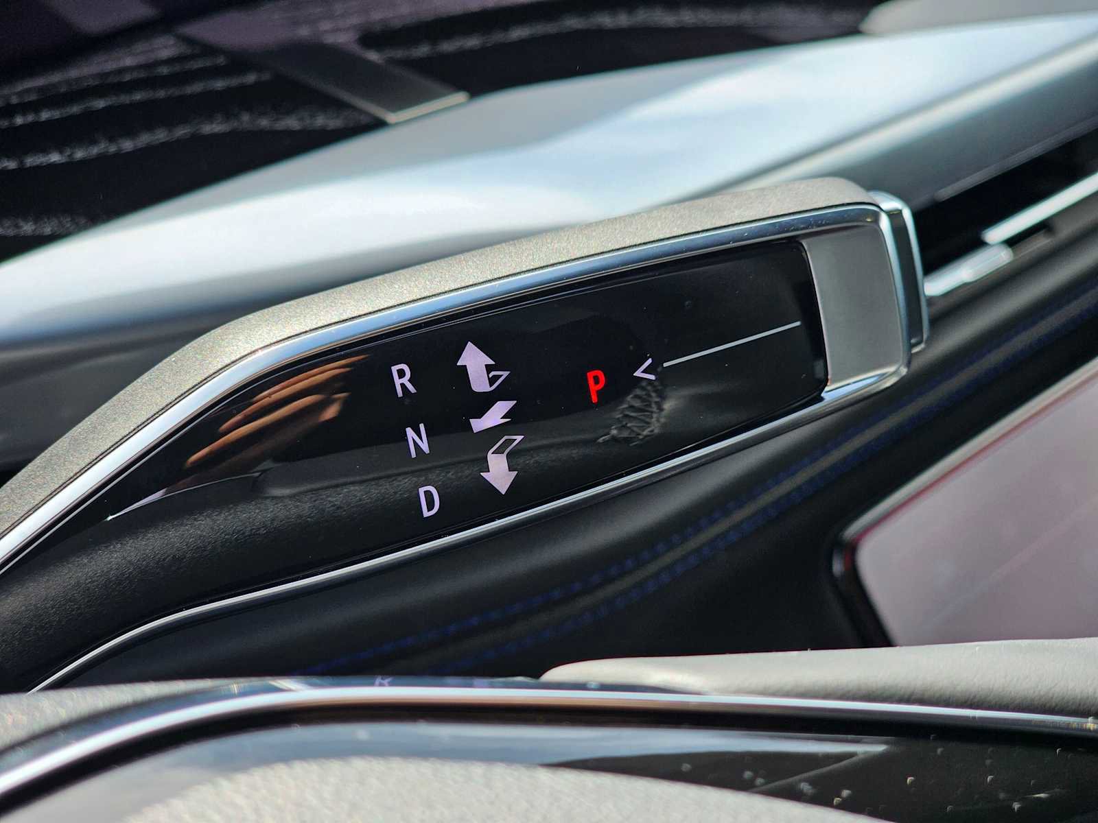 Used 2025 Cadillac Escalade IQ Luxury 1 image 35