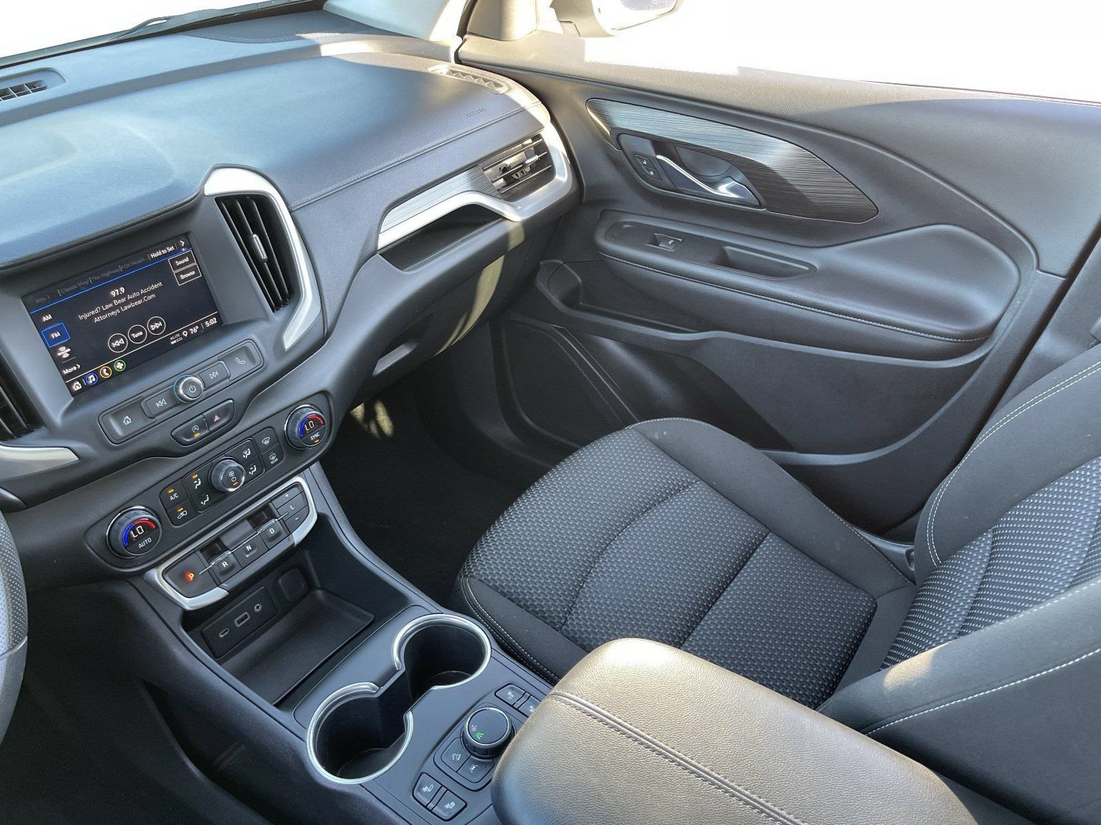 Certified 2022 GMC Terrain SLE w/ Driver Convenience Package FWD image 17