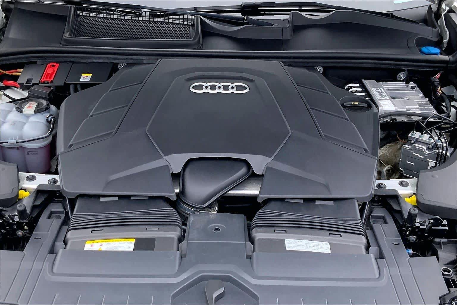 Used 2023 Audi Q8 Prestige w/ Prestige Package AWD/4WD image 29