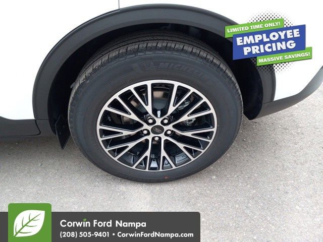 New 2025 Ford Escape SE w/ PHEV Premium Package FWD image 33